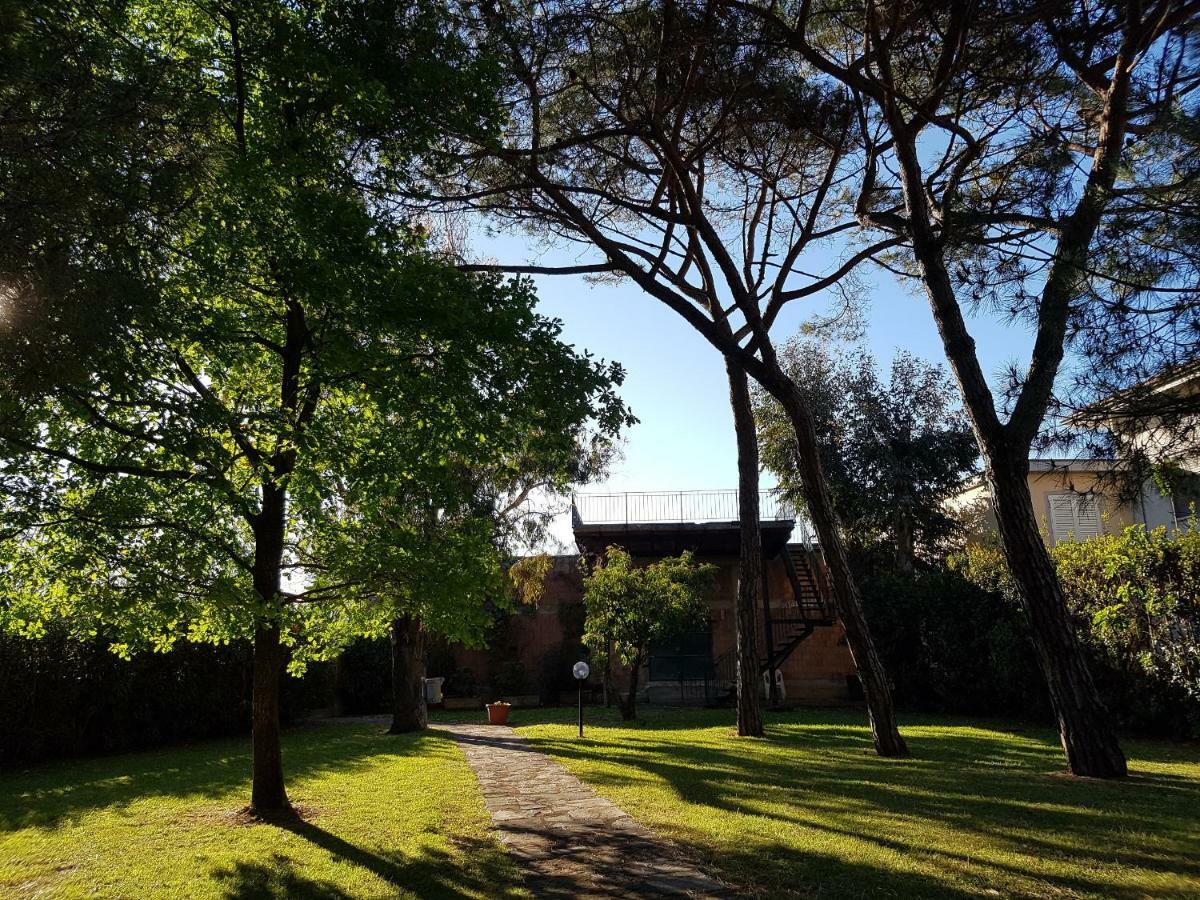 Mansarda Stefania Appartement Ameglia Buitenkant foto